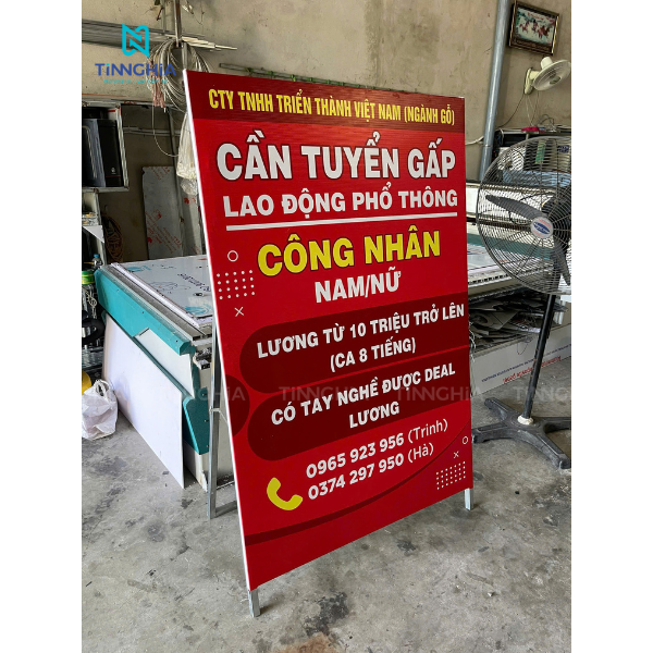 GIA CÔNG STANDEE KHUNG SẮT THỦ DẦU 