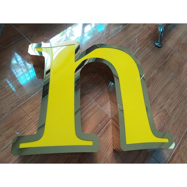 THI CÔNG CHỮ NỔI INOX MICA TẠI PHÚ GIÁO