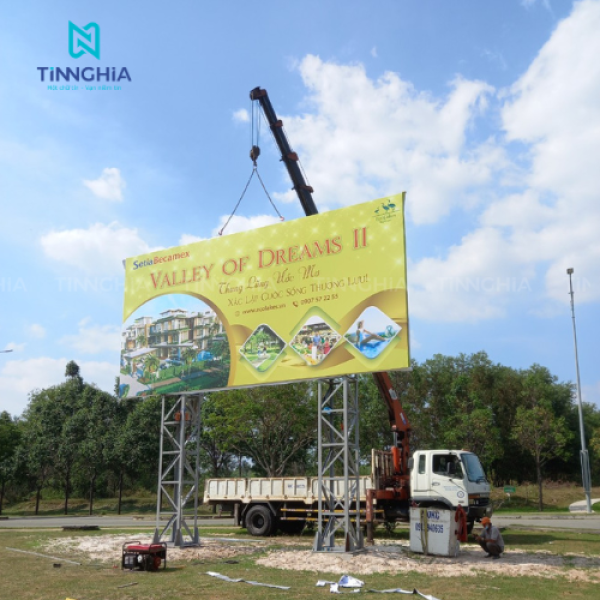 PANO BẠT HIFLEX QUẢNG CÁO QUẢNG CÁO MẶT ĐƯỜNG TẠI BÌNH DƯƠNG